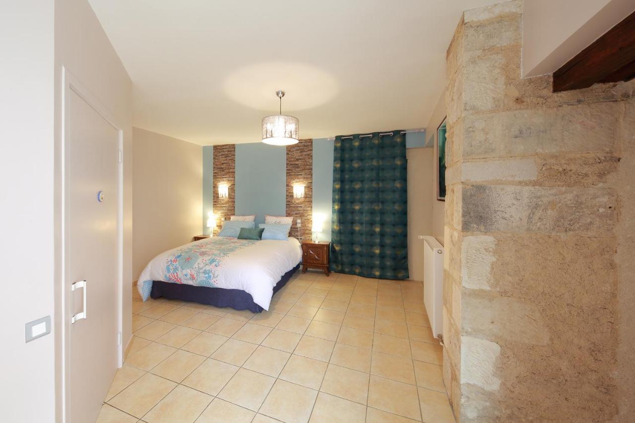 Bed and Breakfast La Loge des Fées à Latillé Extérieur photo